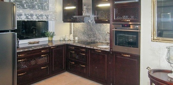 Угловая кухня из массива 2