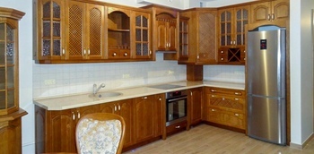 Угловая кухня из массива 3