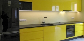Кухня желтого цвета 2