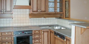 Угловая кухня из массива 6