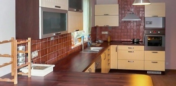 Кухня под окно 7