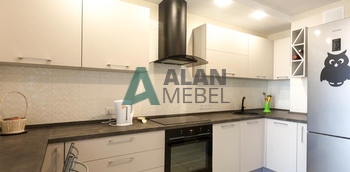 Кухня из акрила – модель 10