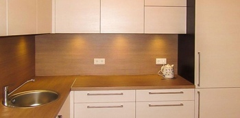 Кухня бежевая