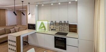 Кухня современная белая матовая без ручек по индивидуальному размеру