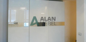 Корпусный шкаф-купе в прихожую