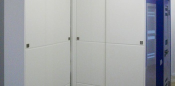 Угловой шкаф-купе в прихожую