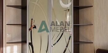 Угловой шкаф-купе в гостиную