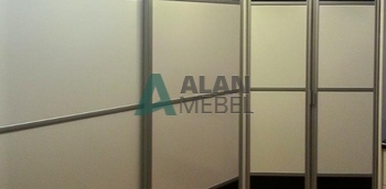 Угловой шкаф-купе для монсарды