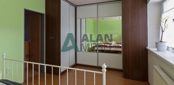 Угловой шкаф-купе для спальни