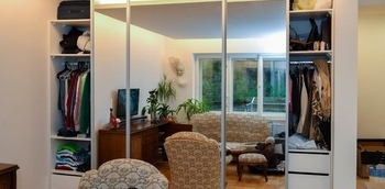 Шкаф-купе для гостиной