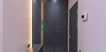 Корпусный шкаф в прихожую