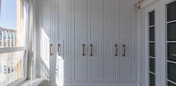 Шкаф в спальню 25