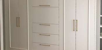 Шкаф в спальню