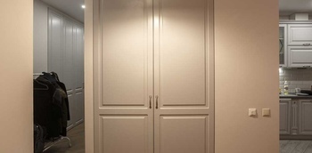 Встроенный шкаф в прихожую