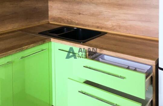 Кухня салатового цвета 3 