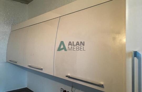 светлая кухня из пластика с ручками для маленькой кухни на заказ 