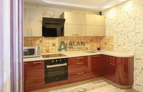 глянцевая акриловая кухня с темным низом и светлым верхом на заказ в квартиру 