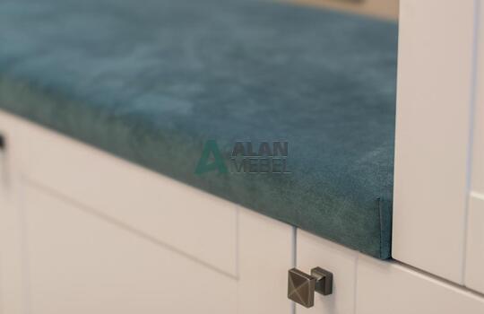 Шкаф для гостиной или большой кухни