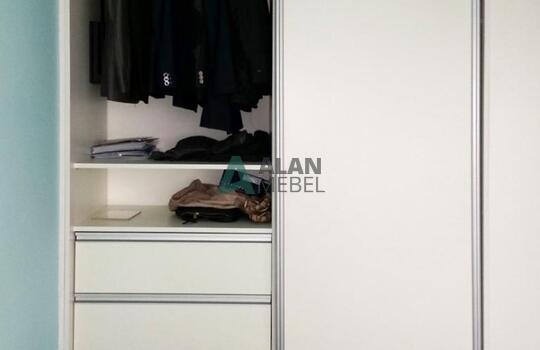 Встроенный шкаф-купе для спальни
