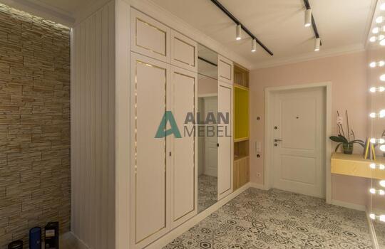 Шкаф в прихожую