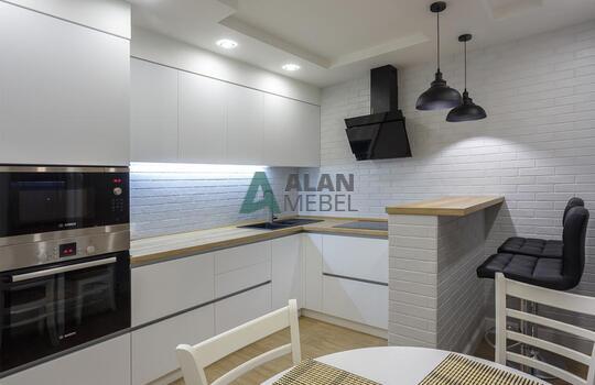 стильная прямая акриловая кухня белого цвета без ручек на заказ в минске 