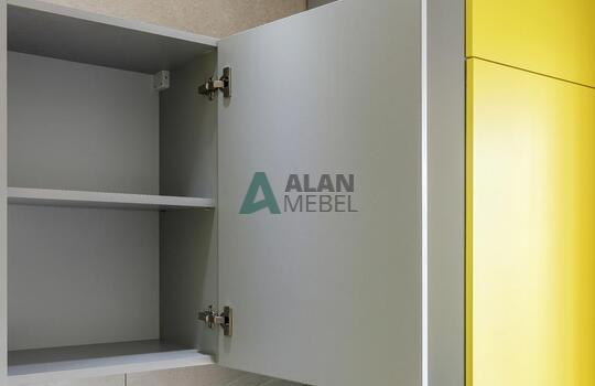 Угловая желтая кухня с фасадами из древесно стружечной плиты с доставкой в Минске 