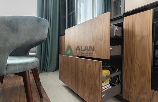 Стильная угловая кухня, фасады МДФ глянцевый со вставками из натурального шпона под лаком 