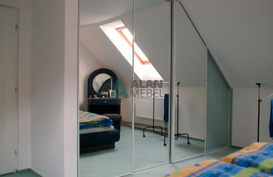 Встроенный шкаф-купе для спальни
