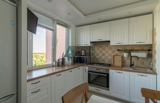 Кухня под окно 11 