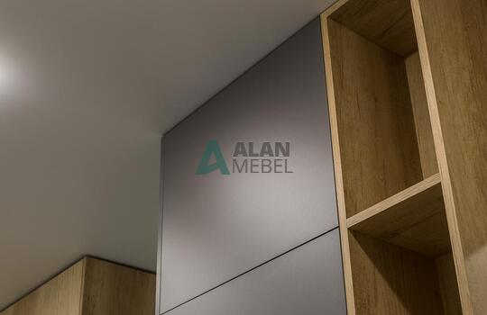 Современная угловая кухня с барной стойкой 