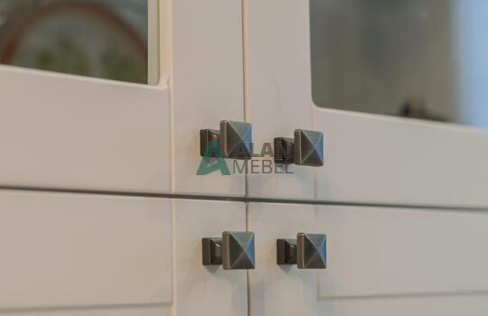 Шкаф для гостиной или большой кухни