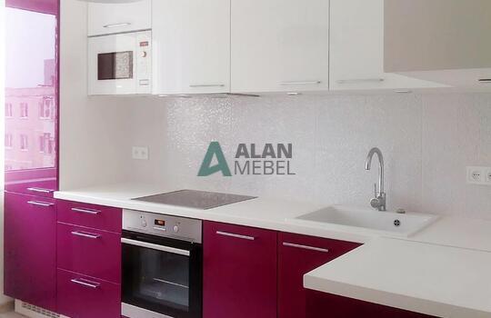 Кухня бордовая 