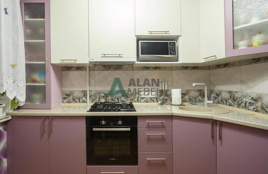 матовая кухня с фасадами розового цвета по индивидуальным размерам в минске 