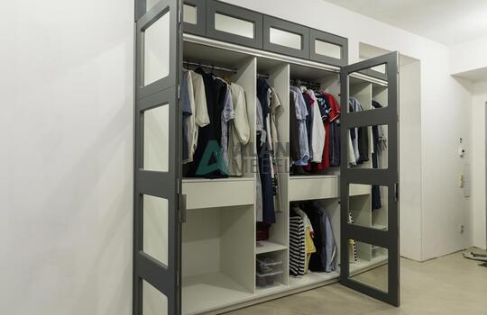 Шкаф в прихожую