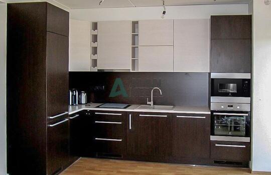 Встроенная кухня 4 