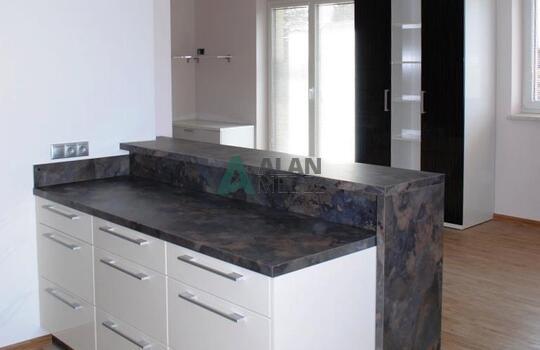 Кухня под окно 8 