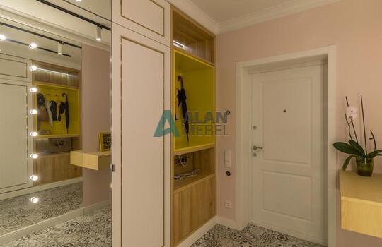 Шкаф в прихожую