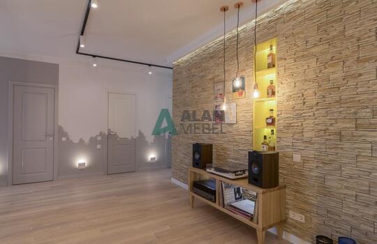 Тумба под аппаратуру из массива