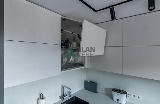 Современная угловая кухня с барной стойкой 