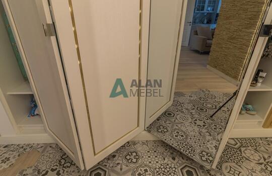 Шкаф в прихожую