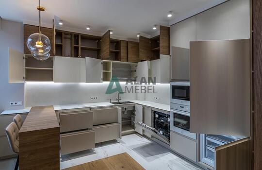 Угловая матовая кухни с МДФ фасадами 