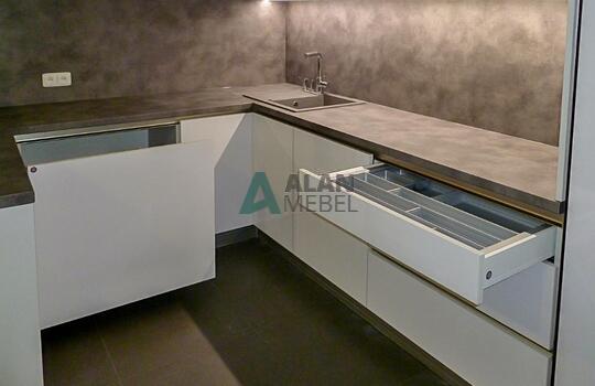 Кухня П-образная 