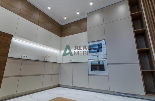 Угловая матовая кухни с МДФ фасадами 