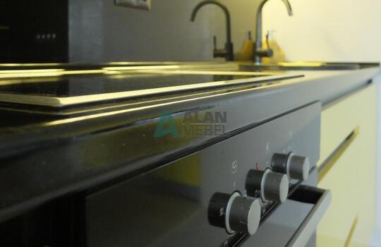 современная пластиковая кухня с яркими желтыми фасадами на заказ 