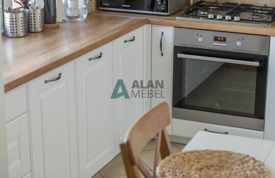 Кухня под окно 11 