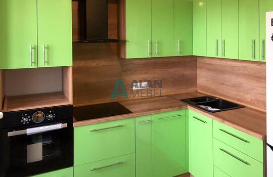 Кухня салатового цвета 3 