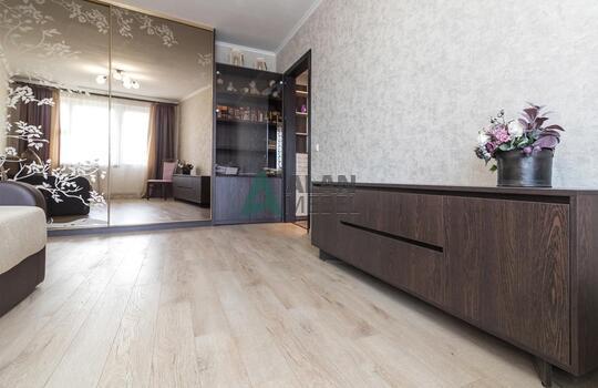 Встроенный шкаф для гостиной