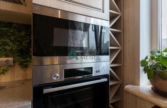 Классическая угловая кухня из дубового шпона 