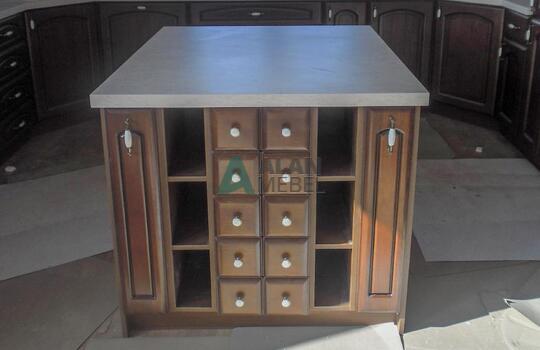 Кухня с гнутыми фасадами 8 