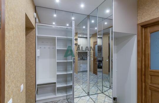 Шкаф в прихожую